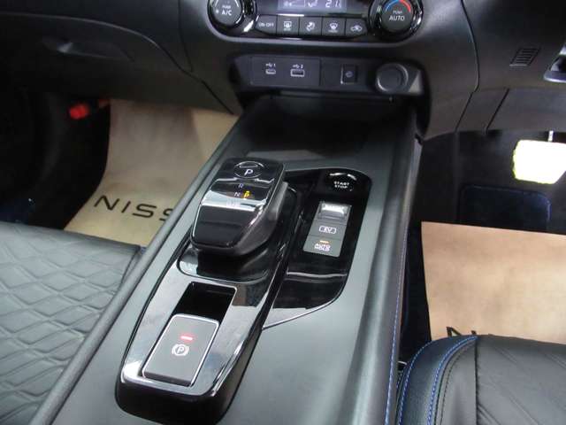 日産 ノート １．２ ＡＵＴＥＣＨ R4年 (九州・沖縄) 99