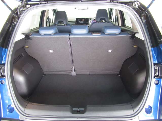 日産 ノート １．２ ＡＵＴＥＣＨ R4年 (九州・沖縄) 99