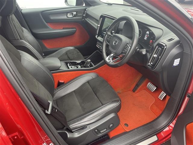 ボルボ ＸＣ４０ Ｔ４ ＡＷＤ Ｒデザイン ４ＷＤ H30年 (東北) 99