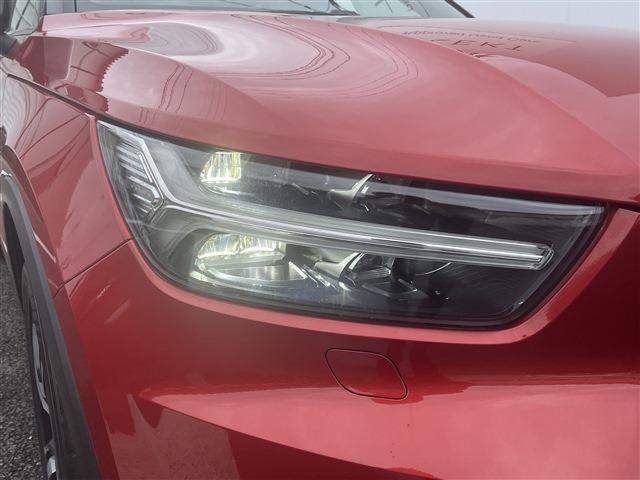 ボルボ ＸＣ４０ Ｔ４ ＡＷＤ Ｒデザイン ４ＷＤ H30年 (東北) 99