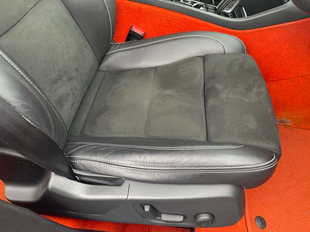 ボルボ ＸＣ４０ Ｔ４ ＡＷＤ Ｒデザイン ４ＷＤ H30年 (東北) 99