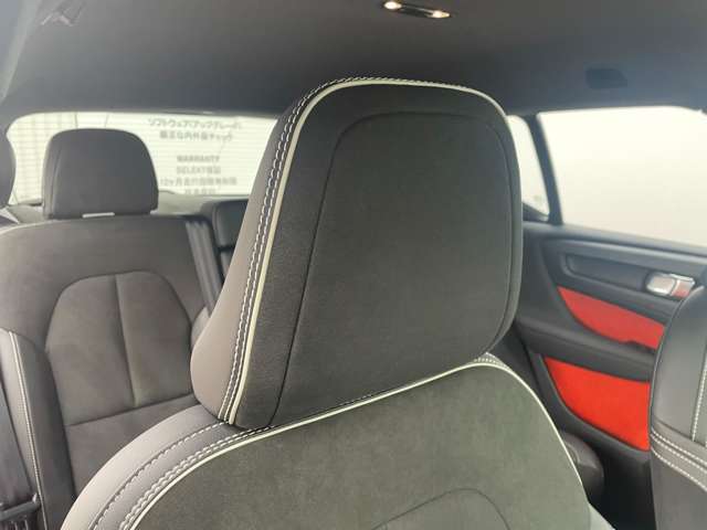 ボルボ ＸＣ４０ Ｔ４ ＡＷＤ Ｒデザイン ４ＷＤ H30年 (東北) 99