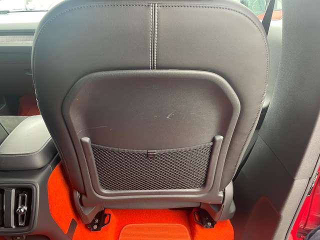 ボルボ ＸＣ４０ Ｔ４ ＡＷＤ Ｒデザイン ４ＷＤ H30年 (東北) 99