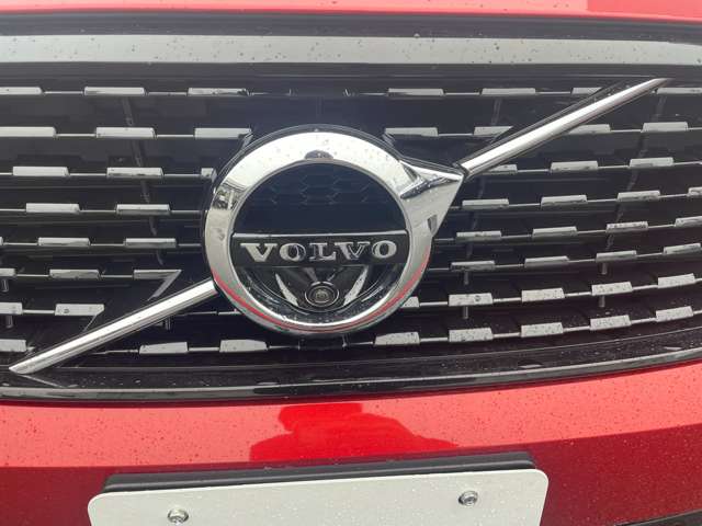 ボルボ ＸＣ４０ Ｔ４ ＡＷＤ Ｒデザイン ４ＷＤ H30年 (東北) 99