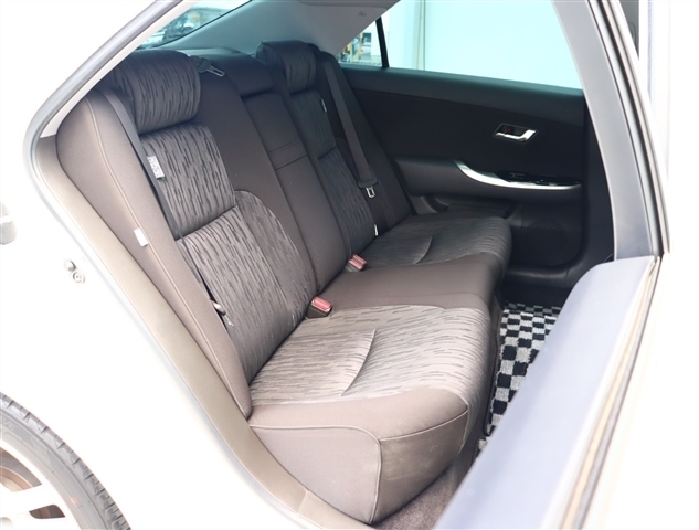 トヨタ クラウンアスリート ２．５ H23年 (関東) 99