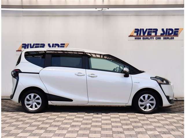 トヨタ シエンタ　ハイブリッド ハイブリッド １．５ Ｇ クエロ H30年 (関東) 99