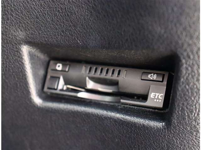 トヨタ シエンタ　ハイブリッド ハイブリッド １．５ Ｇ クエロ H30年 (関東) 99