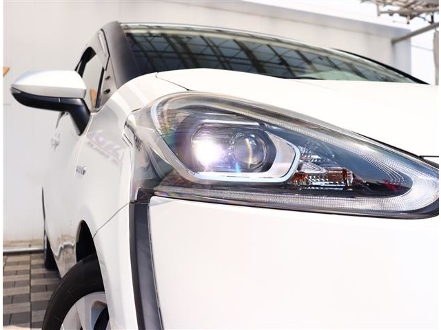 トヨタ シエンタ　ハイブリッド ハイブリッド １．５ Ｇ クエロ H30年 (関東) 99