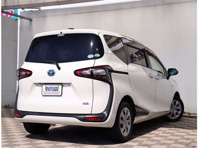 トヨタ シエンタ　ハイブリッド ハイブリッド １．５ Ｇ クエロ H30年 (関東) 99