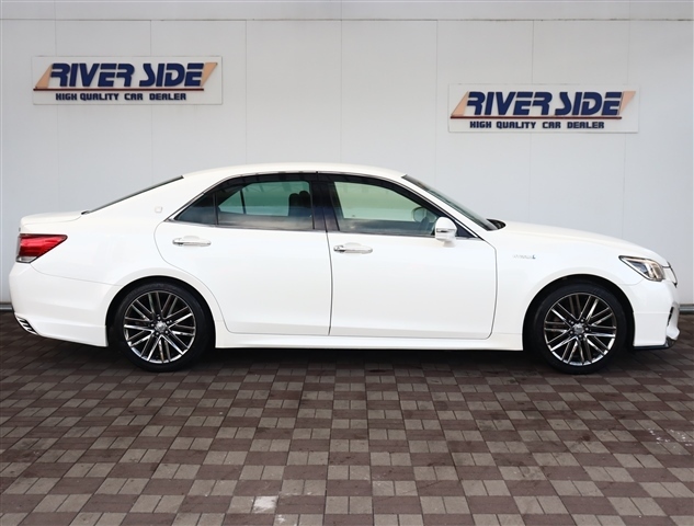 トヨタ クラウン　ハイブリッド ハイブリッド ２．５ Ｓ H29年 (関東) 99