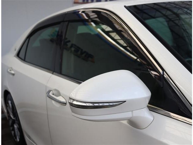 トヨタ クラウン　ハイブリッド ハイブリッド ２．５ Ｓ H29年 (関東) 99