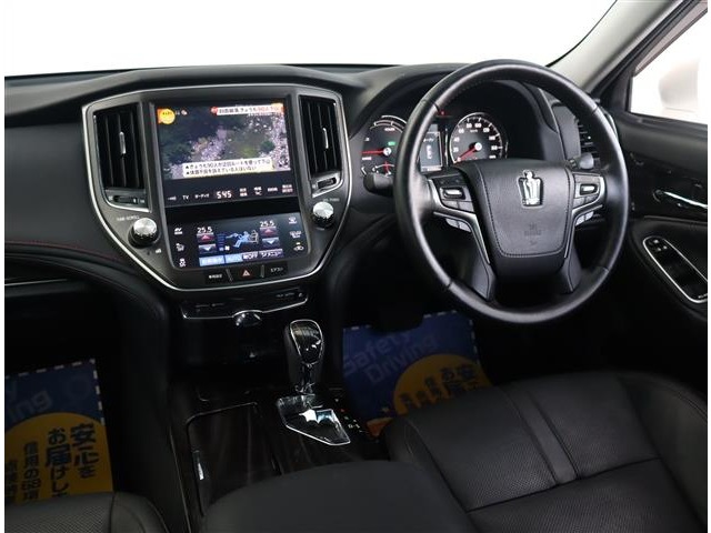 トヨタ クラウン　ハイブリッド ハイブリッド ２．５ Ｓ H29年 (関東) 99