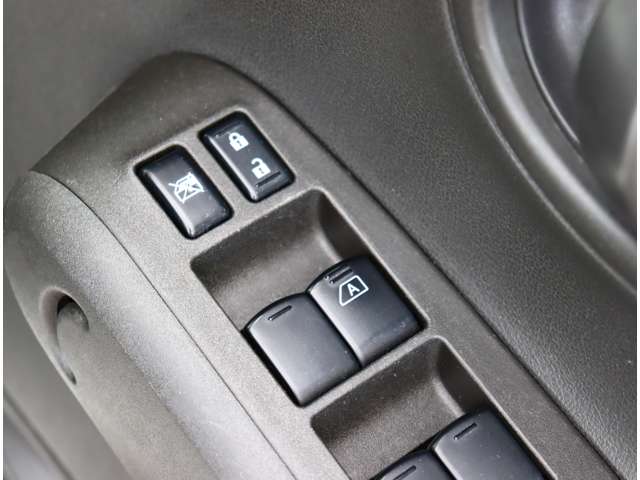 日産 キューブ １．５ １５Ｘ H26年 (関東) 99