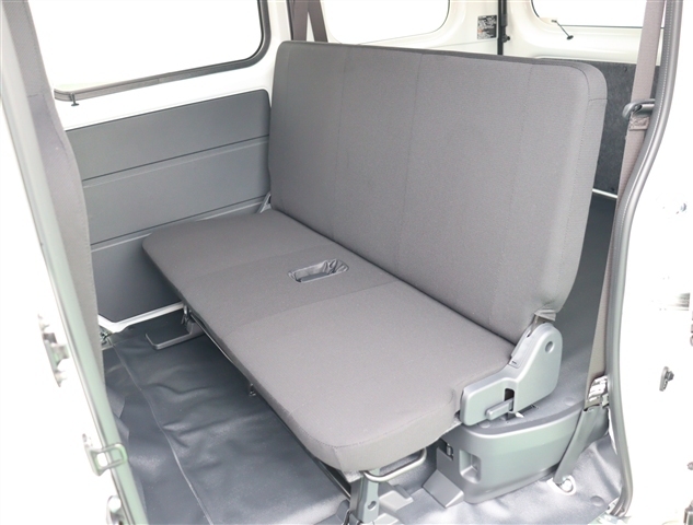 ダイハツ ハイゼットカーゴ ６６０ デラックス R7年 (関東) 99