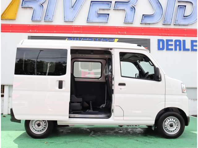 ダイハツ ハイゼットカーゴ ６６０ デラックス R7年 (関東) 99