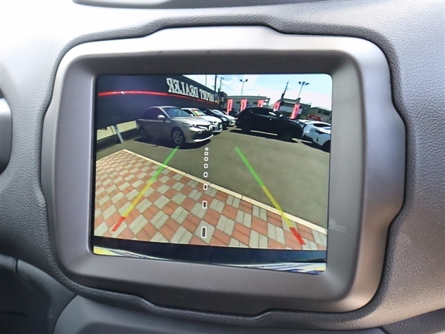 ジープ レネゲード リミテッド R2年 (関東) 99