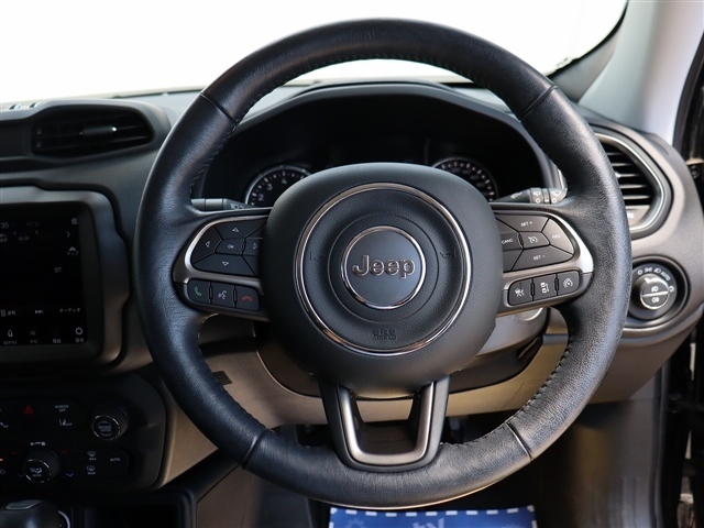 ジープ レネゲード リミテッド R2年 (関東) 99