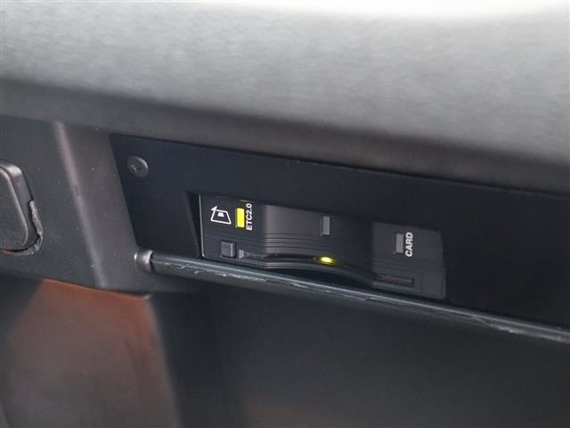 ジープ レネゲード リミテッド R2年 (関東) 99