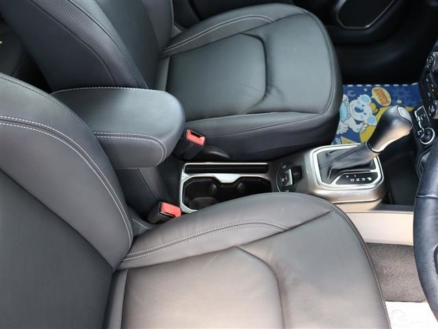 ジープ レネゲード リミテッド R2年 (関東) 99