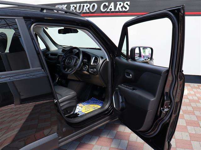 ジープ レネゲード リミテッド R2年 (関東) 99