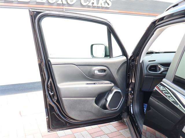 ジープ レネゲード リミテッド R2年 (関東) 99