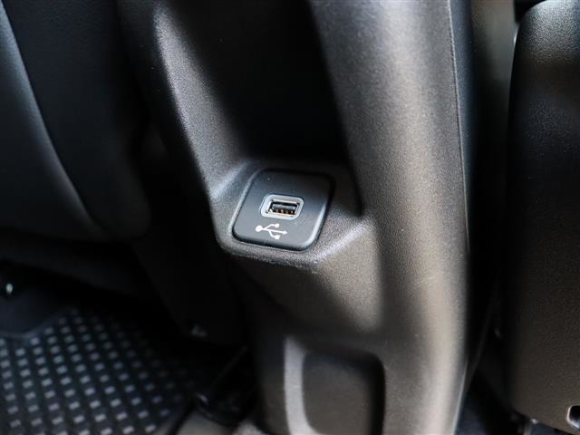 ジープ レネゲード リミテッド R2年 (関東) 99