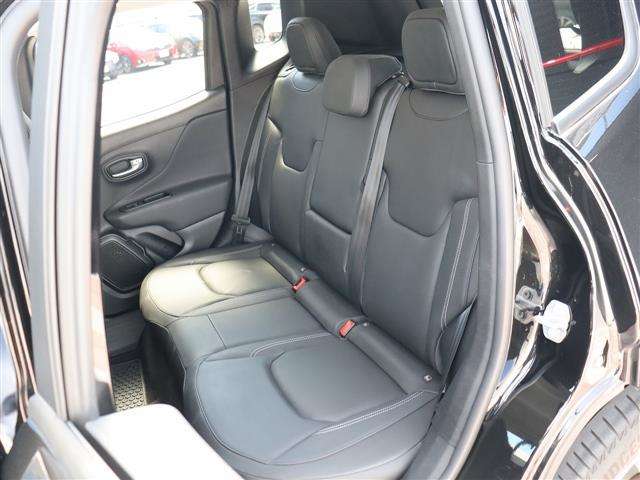 ジープ レネゲード リミテッド R2年 (関東) 99