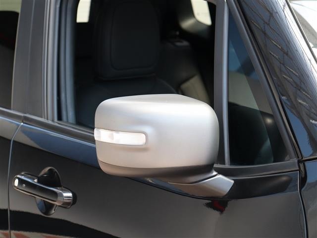 ジープ レネゲード リミテッド R2年 (関東) 99