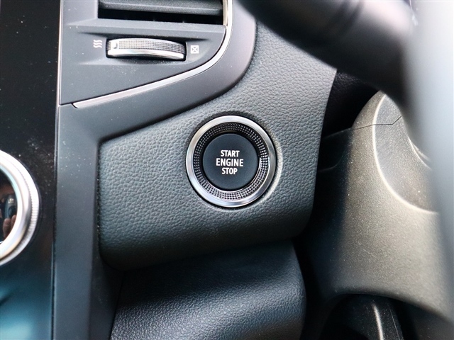 ルノー メガーヌスポーツツアラー インテンス R4年 (関東) 99