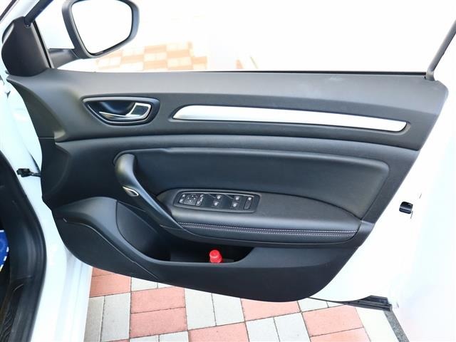 ルノー メガーヌスポーツツアラー インテンス R4年 (関東) 99