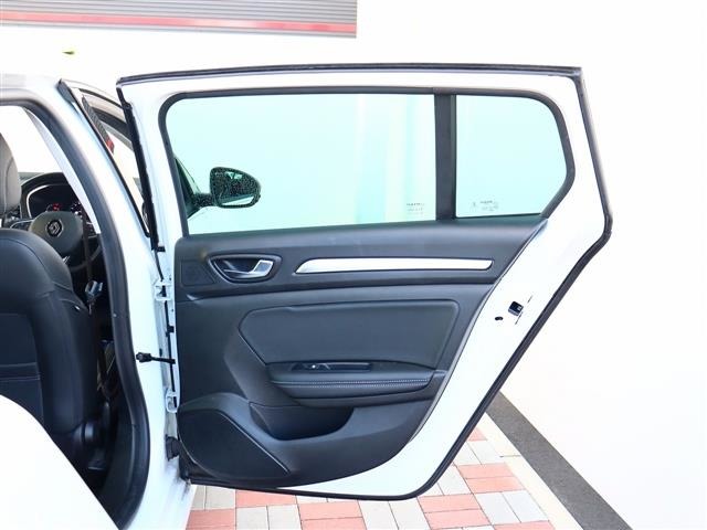 ルノー メガーヌスポーツツアラー インテンス R4年 (関東) 99