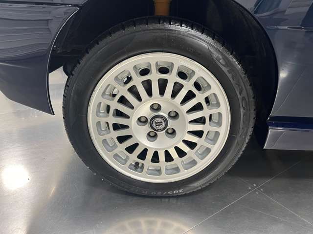 ランチア デルタ ＨＦインテグラーレ H5年 (関東) 99