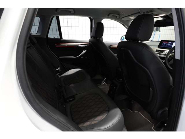 ＢＭＷ Ｘ１ Ｘドライブ １８Ｄ Ｘライン ４ＷＤ R3年 (近畿) 99