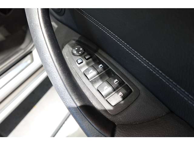 ＢＭＷ Ｘ１ Ｘドライブ １８Ｄ Ｘライン ４ＷＤ R3年 (近畿) 99
