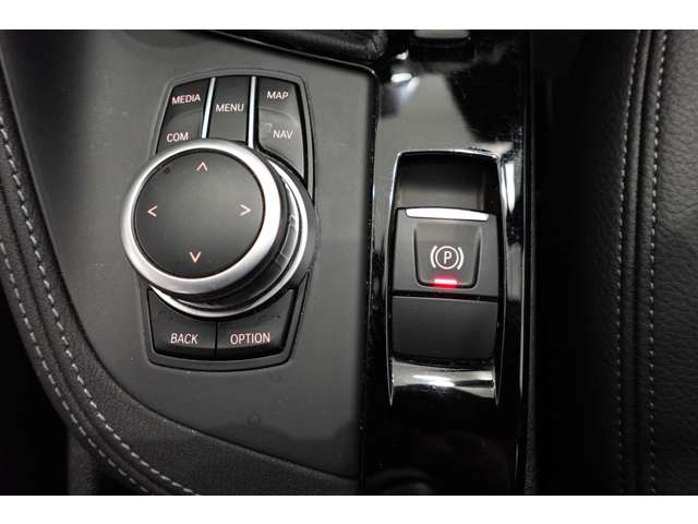 ＢＭＷ Ｘ１ Ｘドライブ １８Ｄ Ｘライン ４ＷＤ R3年 (近畿) 99