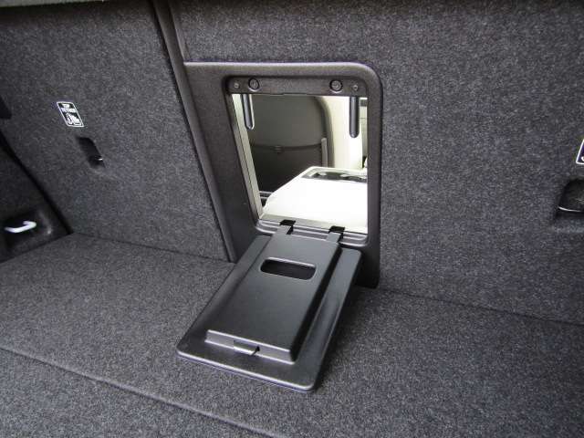 ボルボ ＸＣ４０ ウルトラ Ｂ４ ＡＷＤ ４ＷＤ R6年 (四国) 99