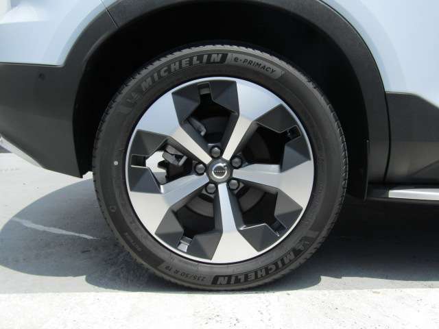 ボルボ ＸＣ４０ ウルトラ Ｂ４ ＡＷＤ ４ＷＤ R6年 (四国) 99