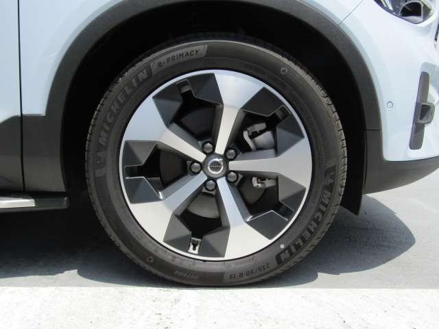 ボルボ ＸＣ４０ ウルトラ Ｂ４ ＡＷＤ ４ＷＤ R6年 (四国) 99