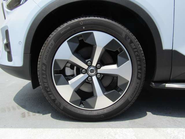 ボルボ ＸＣ４０ ウルトラ Ｂ４ ＡＷＤ ４ＷＤ R6年 (四国) 99