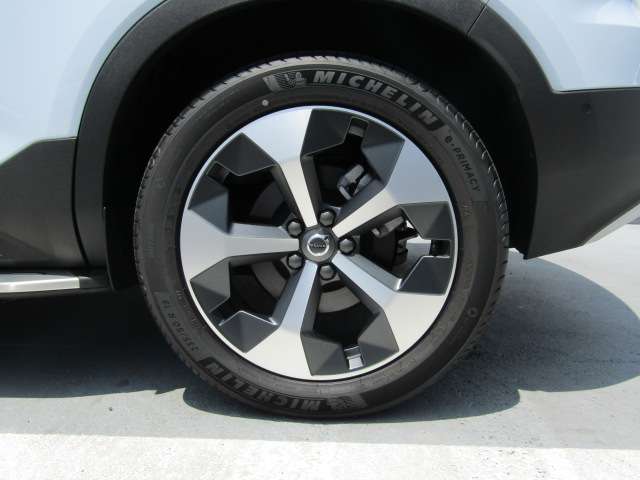 ボルボ ＸＣ４０ ウルトラ Ｂ４ ＡＷＤ ４ＷＤ R6年 (四国) 99