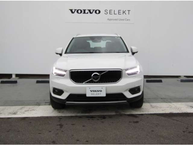 ボルボ ＸＣ４０ Ｔ４　モメンタム R2年 (四国) 99