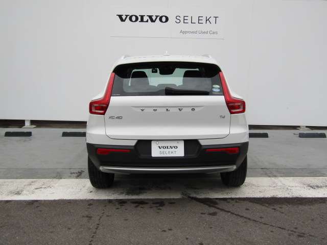 ボルボ ＸＣ４０ Ｔ４　モメンタム R2年 (四国) 99