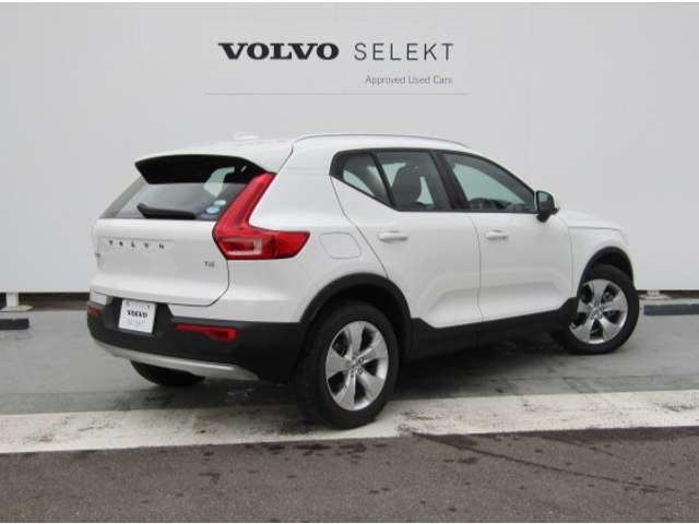 ボルボ ＸＣ４０ Ｔ４　モメンタム R2年 (四国) 99