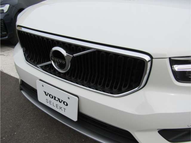 ボルボ ＸＣ４０ Ｔ４　モメンタム R2年 (四国) 99