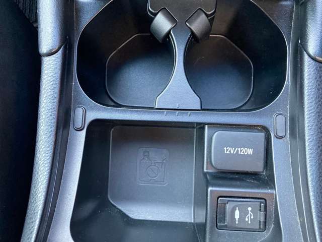 トヨタ ハリアー ２．０ プレミアム アドバンストパッケージ H27年 (関東) 99