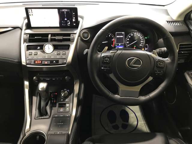 レクサス ＮＸ３００ ３００ Ｉパッケージ ４ＷＤ R2年 (北海道) 99