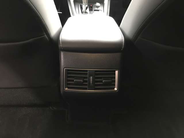 レクサス ＮＸ３００ ３００ Ｉパッケージ ４ＷＤ R2年 (北海道) 99