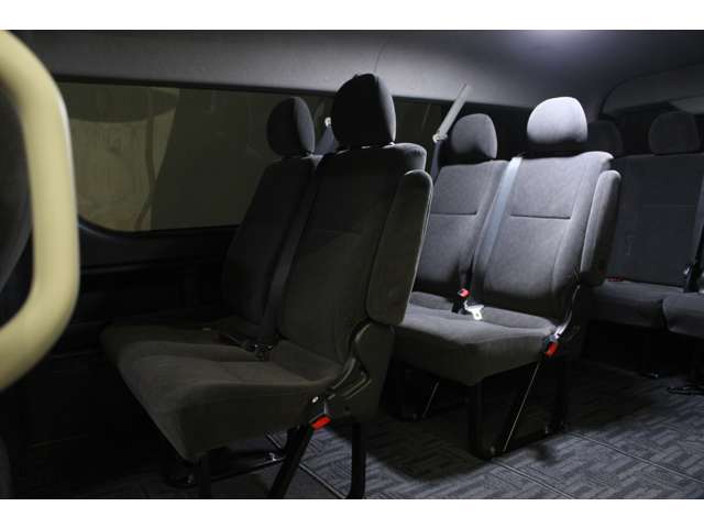 トヨタ ハイエースワゴン ２．７ ＧＬ ロング ミドルルーフ ４ＷＤ R2年 (北海道) 99