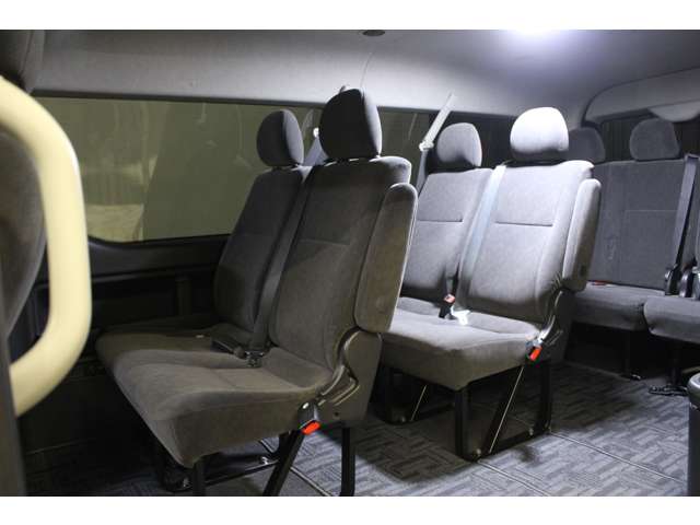 トヨタ ハイエースワゴン ２．７ ＧＬ ロング ミドルルーフ ４ＷＤ R2年 (北海道) 99