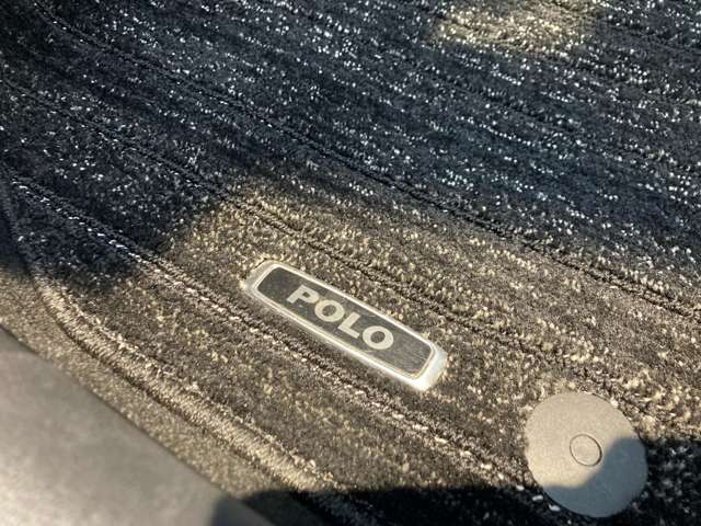フォルクスワーゲン ポロ ＴＳＩ　Ｒライン R2年 (東北) 99